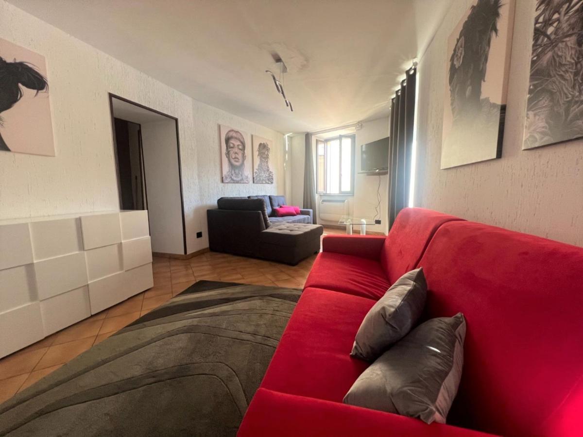 Apartment In Central Square With Lake View Lenno Kültér fotó