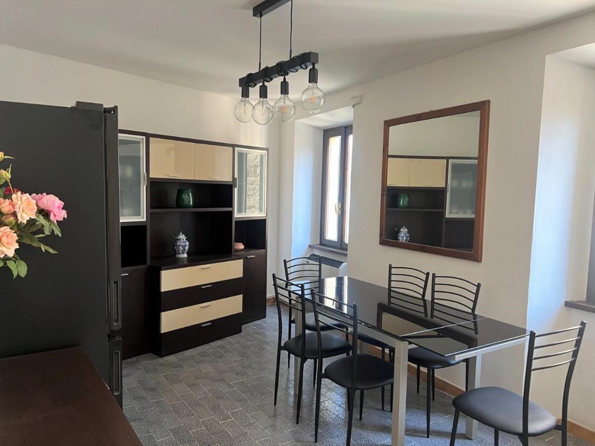 Apartment In Central Square With Lake View Lenno Kültér fotó