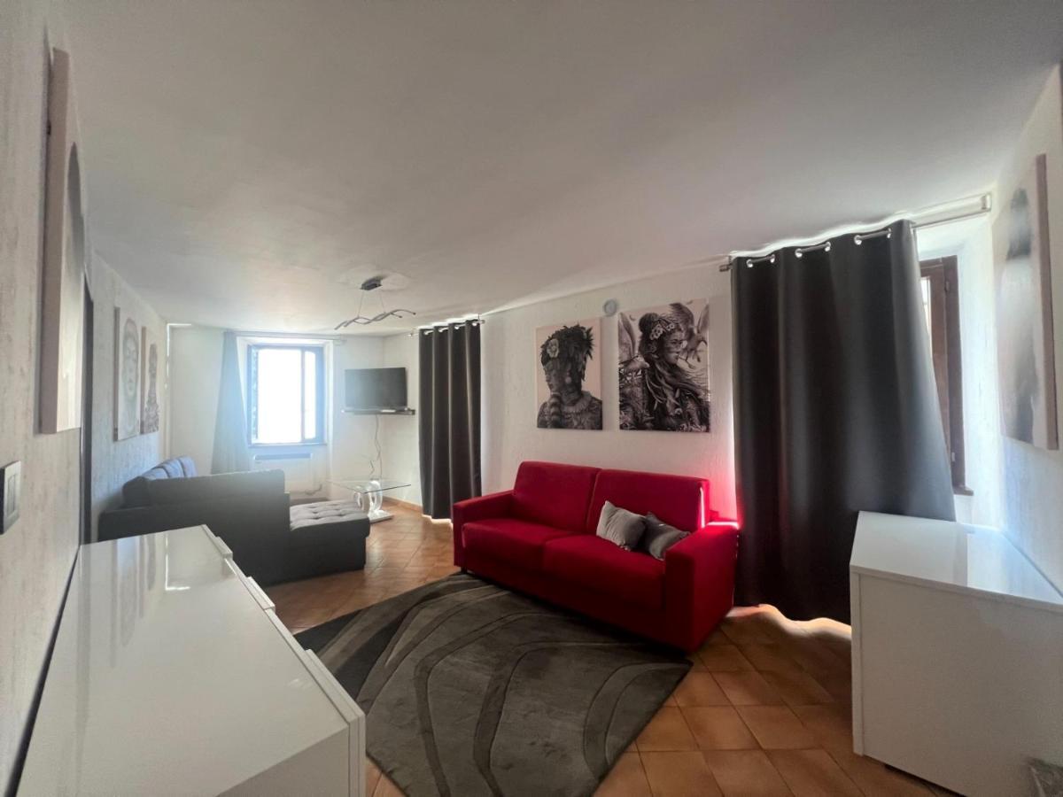 Apartment In Central Square With Lake View Lenno Kültér fotó